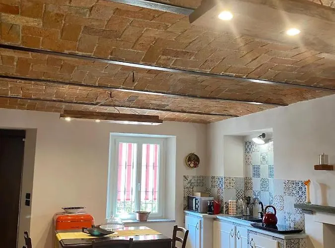 Cascina Mombello Kır Evi Sinio