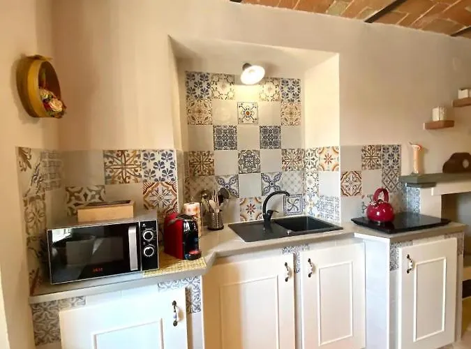 Cascina Mombello Kır Evi *